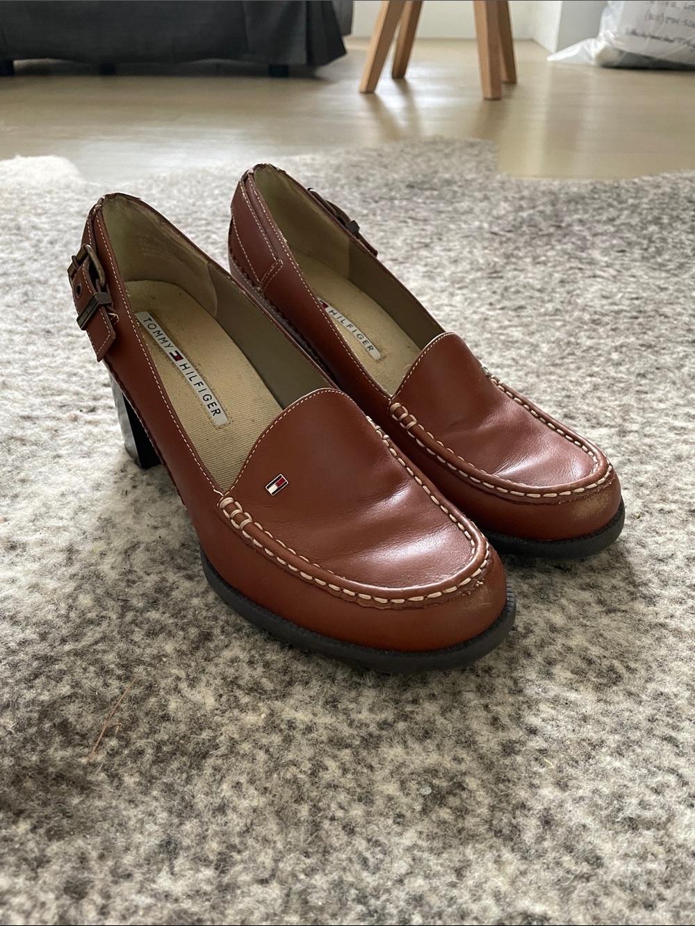 Y2K vintage Tommy Hilfiger heal loafers sz 7.5 # 0021